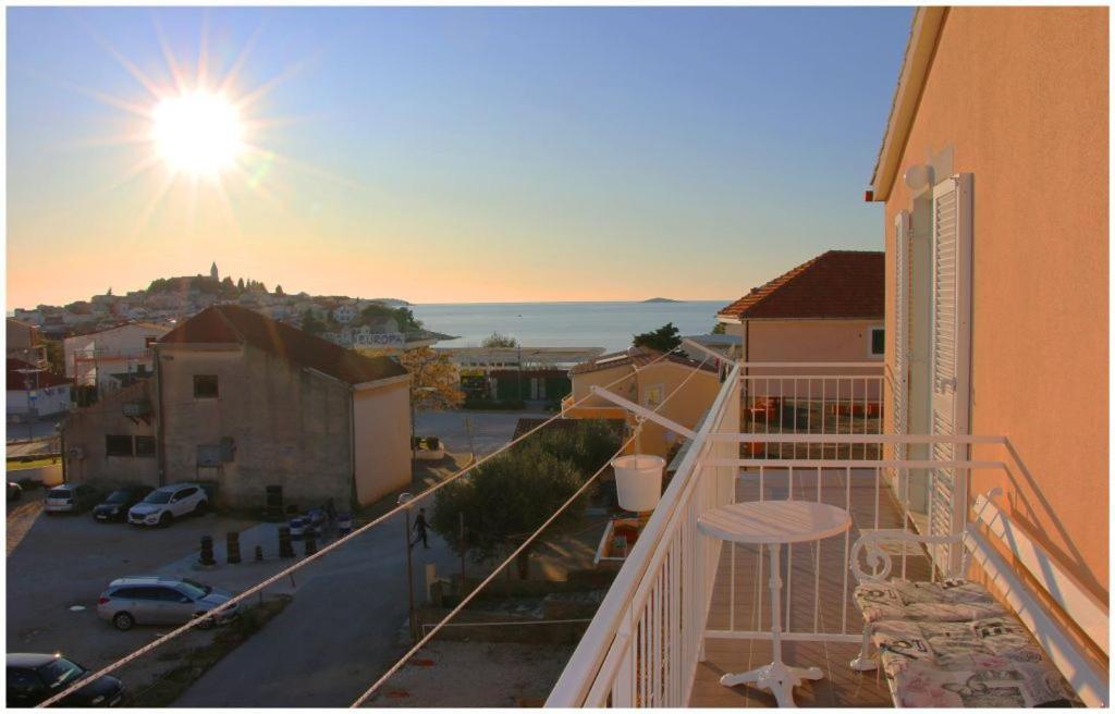 Mikelin Apartment Primošten Екстериор снимка