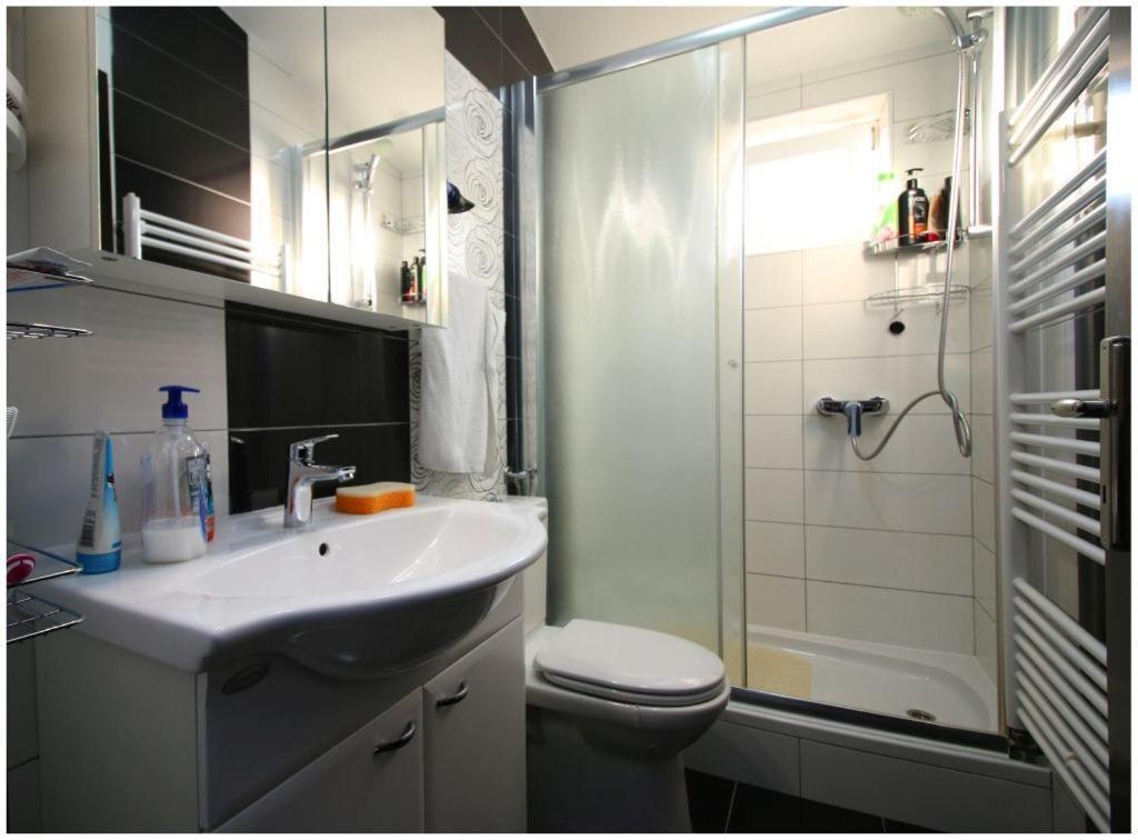 Mikelin Apartment Primošten Екстериор снимка