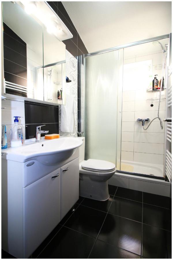 Mikelin Apartment Primošten Екстериор снимка