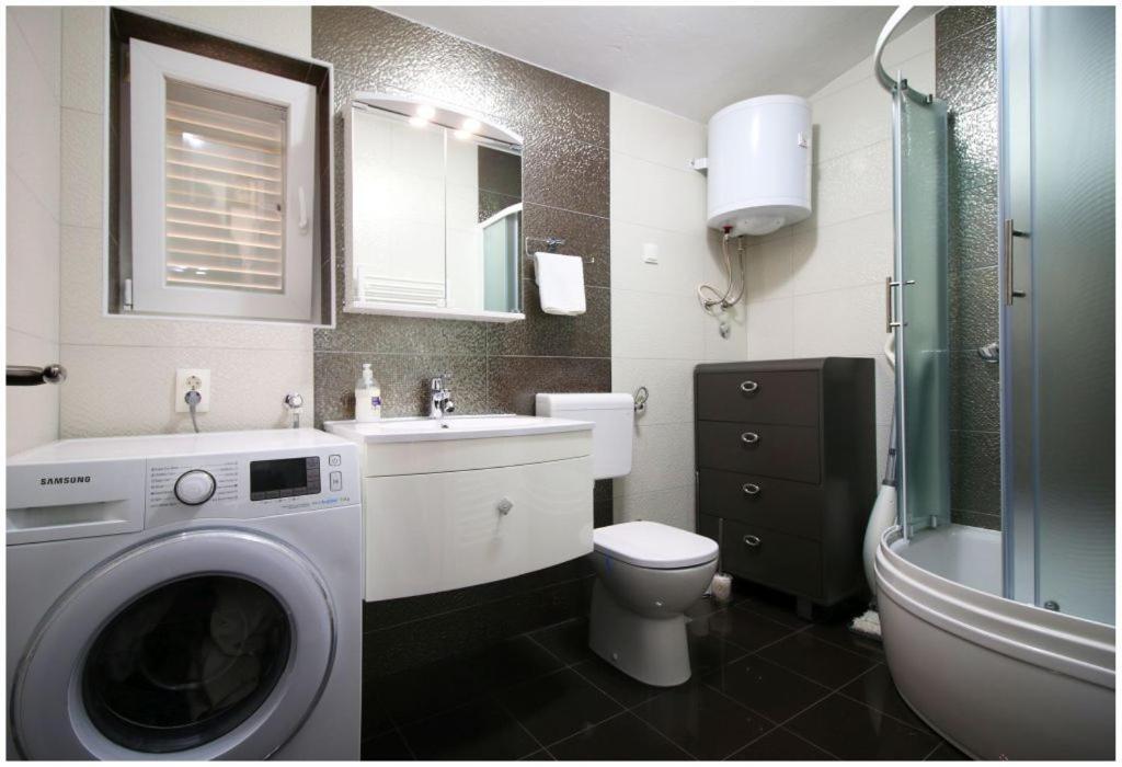 Mikelin Apartment Primošten Екстериор снимка